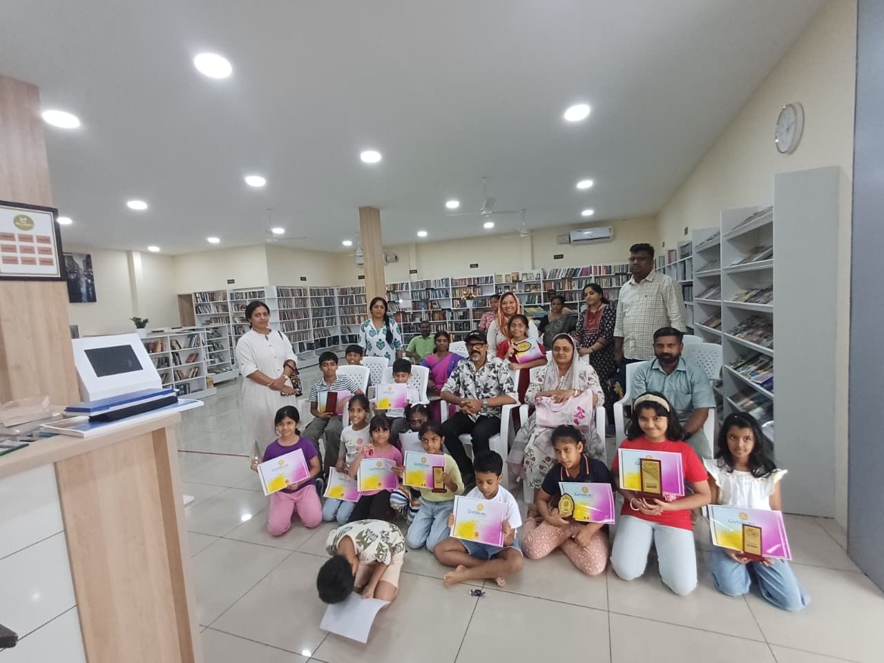 Painting compatition photo 3