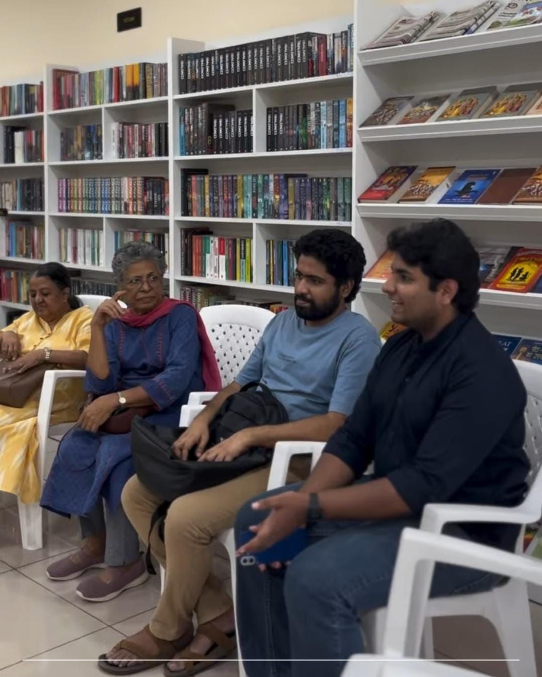 Cochin book club meetup photo 3